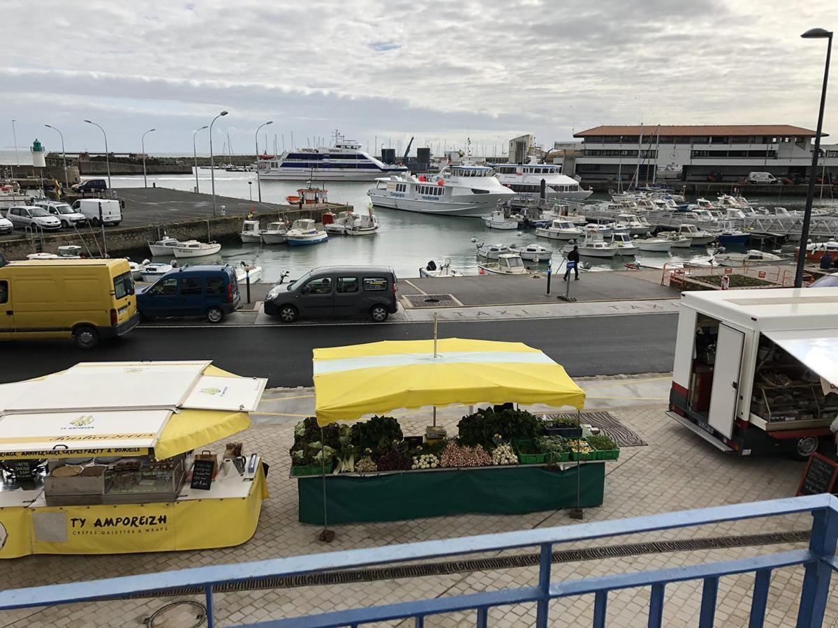 Escale Avec Vue Mer Sur Les Quais De L'Ile D'Yeu Kültér fotó